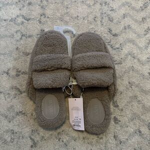 Auden Cozy Plush Slippers in Taupe